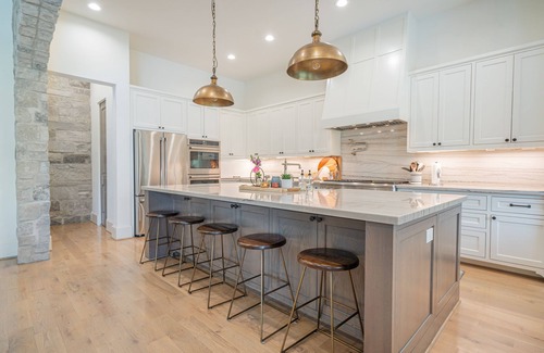 Lazybrook/Timbergrove Casa | Greater Heights Area Luxury Retreat - Private Pool + Game Room