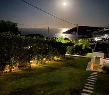 Kaki Thalassa Casa | Greek Sea Villas Kaki Thalassa 400m to the beach ,Athens