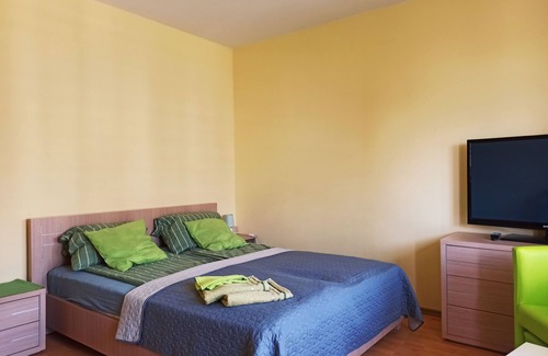 Krowodrza Apartamento | APARTAMENTO VERDE - 2 habitaciones, cocina equipada, baño, LAN y wifi gratis, TV por cable