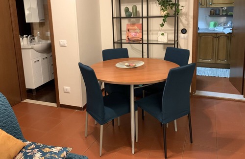 Oltretorrente Apartamento | Apartamento verde en el centro histórico.