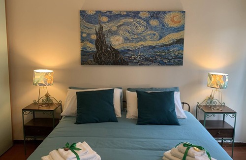 Oltretorrente Apartamento | Apartamento verde en el centro histórico.