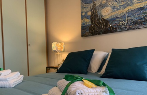 Oltretorrente Apartamento | Apartamento verde en el centro histórico.