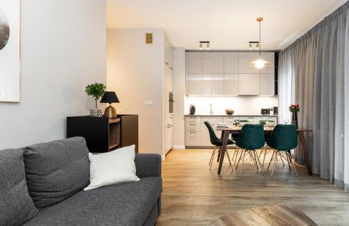 Warszawskie Apartamento | Green Boutique Apartment 60m2 & Garage