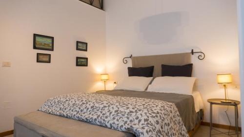 Quartieri Spagnoli Apartamento | Green Chiaia three