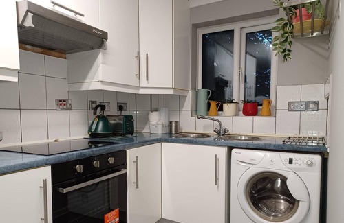Dunstable Apartamento | Green Door Malt - Huku Kwetu