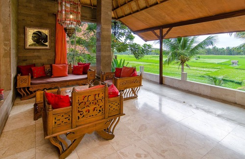 Pengosekan Hotel | Green Field Hotel and Restaurant