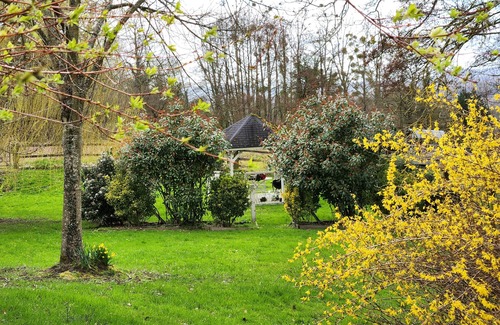 Saint-Julien-sur-Calonne Casa | GREEN-LOFT - Beautiful apartment near Pont L'Evêque - 4 persons with garden