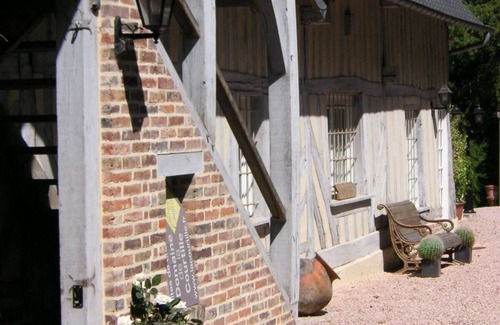 Saint-Julien-sur-Calonne Casa | GREEN-LOFT - Beautiful apartment near Pont L'Evêque - 4 persons with garden