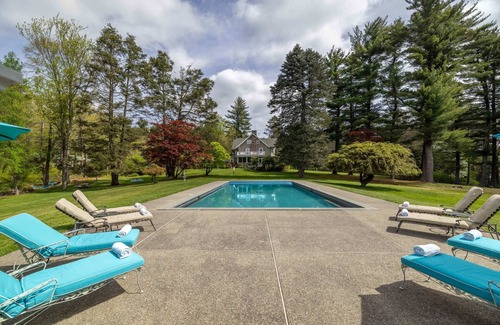 Cresco Casa | Green Gables Estate -Retreat & Events (sleeps 34)