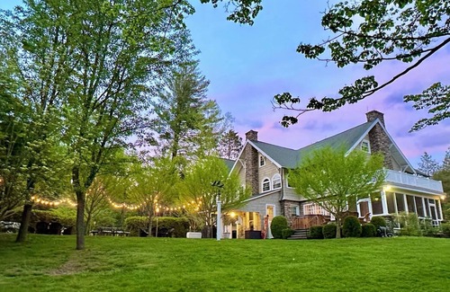 Cresco Casa | Green Gables Estate -Retreat & Events (sleeps 34)