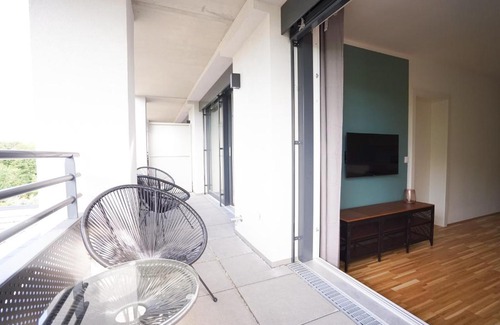 Favoriten Apartamento | Green Garden Apartment w/.Balcony near Thermal Spa