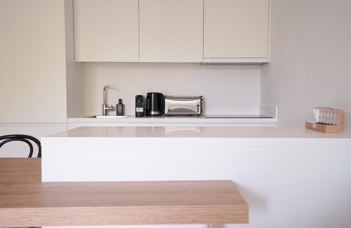 Favoriten Apartamento | Green Garden Apartment w/.Balcony near Thermal Spa