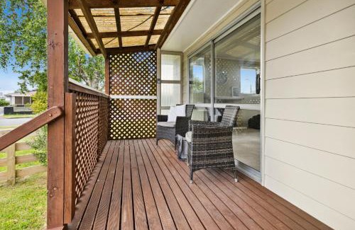 Carterton Casa | Green Grove - Carterton Holiday Home