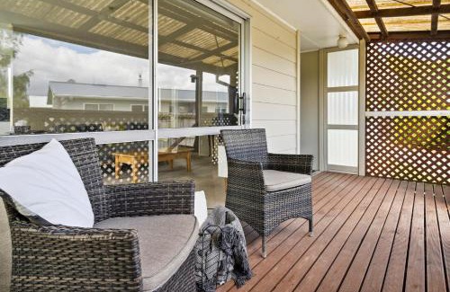 Carterton Casa | Green Grove - Carterton Holiday Home