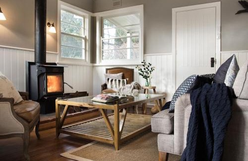Glenlyon Casa | Green Gully House - a scenic country retreat