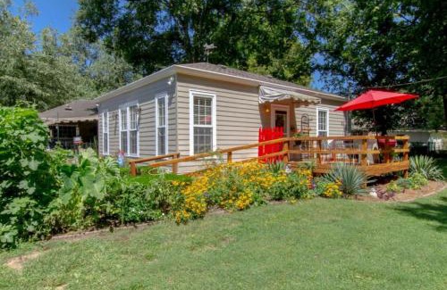 Green Hills Casa | Green Hills Getaway Shopping and Dining District