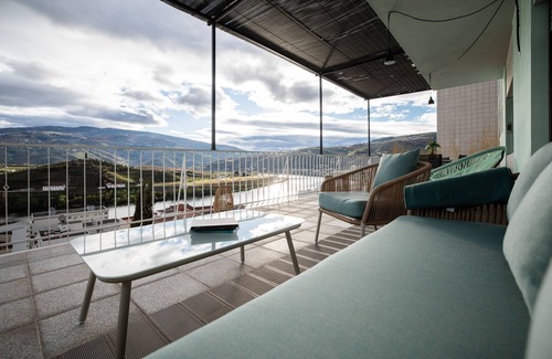 Peso da Regua Casa | Green House Douro - A balcony over the Douro