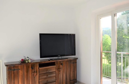 Lovere Apartamento | Green house, the holiday home in the woods