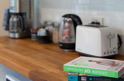 Wentworth Falls Casa | Green Leaf Retreat/PETS ALLOWED/FREE PARKING/CLOSE TO KATOOMBA & BLUE MOUNTAINS!