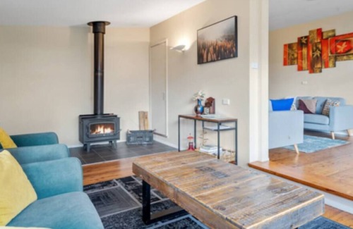 Wentworth Falls Casa | Green Leaf Retreat/Central to Mountain Attractions