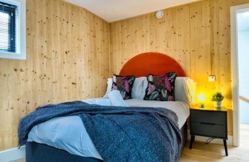 Hove Casa | Green Mews 3 with Free Parking - By My Getaways