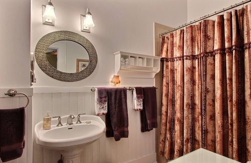 Historic District - North Cama Y Desayuno | Green Palm Inn