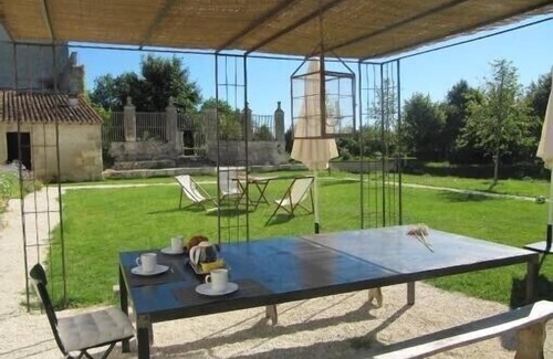 Champagne-et-Fontaine Cabaña | albergue ISMH, Périgord verde, 4 dormitorios, piscina climatizada, pista