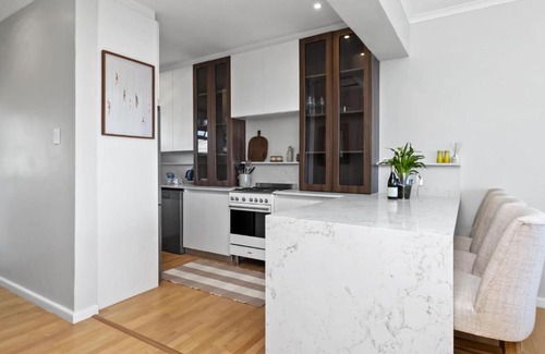 Green Point Apartamento | Green Point 8th-Floor Stay with Stunning Views