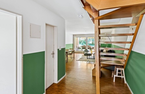Hirslanden Apartamento | Spacious Apartment with a nice green terrace
