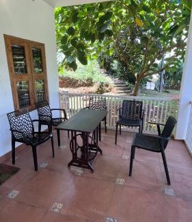 Kanjirappally Casa | “Green Thumb Farm Stay”
