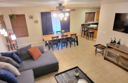 Green Valley Casa | Green Valley Home · Dauz Experts GV- Family Home 4Bed/2Bath