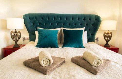 Caleta de Fuste Apartamento | Green View Luxury appartment in new complex Pueblo Majorero next to golf course 5 min walk from the Beach and Atlantico Shopping Centre in Caleta de Fuste Next to Cassino and Elba Sara Hotel 2 bedrooms 2 bathrooms huge terace!
