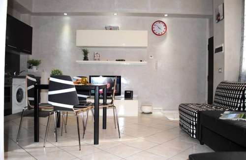 Paderno Dugnano Apartamento | BNBOOK-ZONA VERDE ESTUDIO