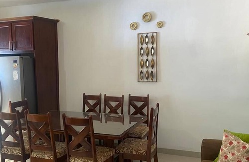 Spanish Town Apartamento | Greengorgeous
