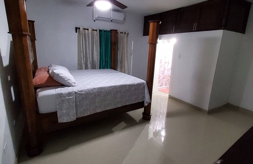 Spanish Town Apartamento | Greengorgeous