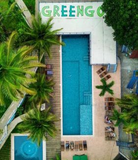 Chicanutz Casa | Greengos Hotel