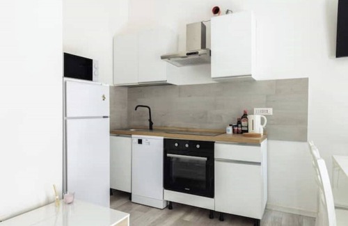 Acquabella Apartamento | GreenHeaven Luxe in Classic Area