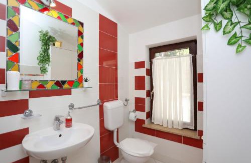 Rabac Apartamento | Greenhouse family apartments