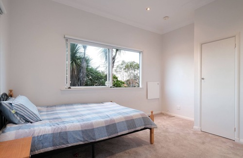 Greenlane Casa | Greenlane entire big house up to 11 guests