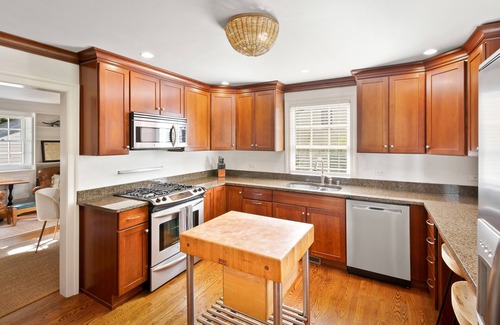 Barracks Rugby Casa | GreenLeaf |3 bed, 2 Bath in Rugby Hills - Great central location UVA and Downtown Cville!