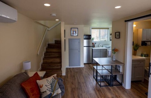 Lower Rattlesnake Casa | Greenough Loft
