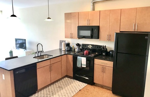 Belmont Apartamento | Greensview Apt | 2 Bedroom, 2 Bath - Beautiful views!