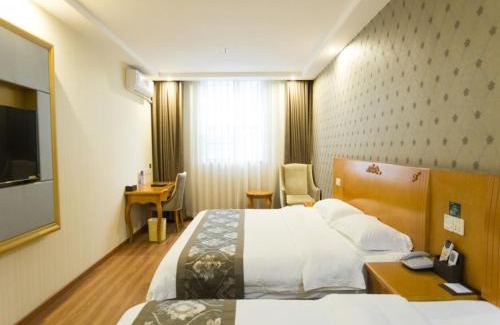 Xiangzhou District Hotel | GreenTree Inn Zhuhai Mingzhu Station Express Hotel