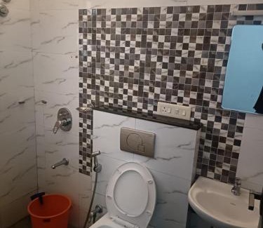 Kochi Apartamento | GREENvilla GARDEN 1BEDROOM IN A 3BHK APARTMENT B1-2