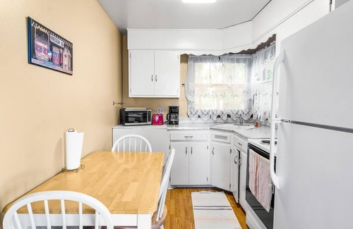 Green Lake Cabaña | Greenway Log Cottage - 5