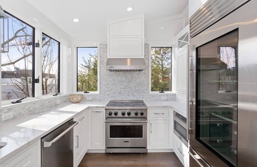 Greenwich Condominio | Greenwich proper - NYC style, Hotel alternative walk to Greenwich Ave.