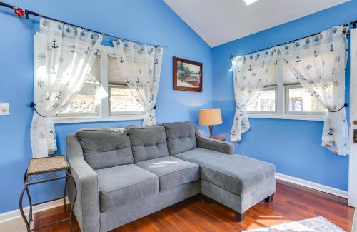 Hewitt Casa | Greenwood Lake Cottage with Shared Dock and Hot Tub!
