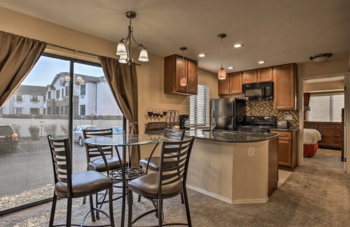 Englewood Condominio | ¡NUEVO! Cozy Condo w / 2 Suites en Denver Tech Center!