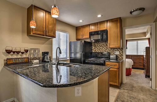 Englewood Condominio | ¡NUEVO! Cozy Condo w / 2 Suites en Denver Tech Center!
