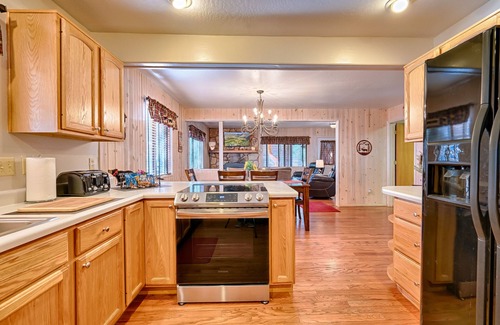 Greer Cabina | Greer Cabin And Guest Cottage-Full Property- Sleeps 12!